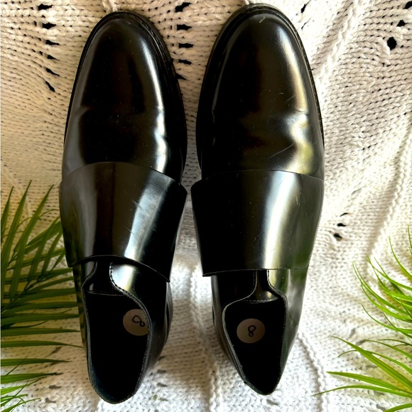 COS leather velcro Wrap-over loafer, so comfortable and easy going shoe. - Picture 4 of 13